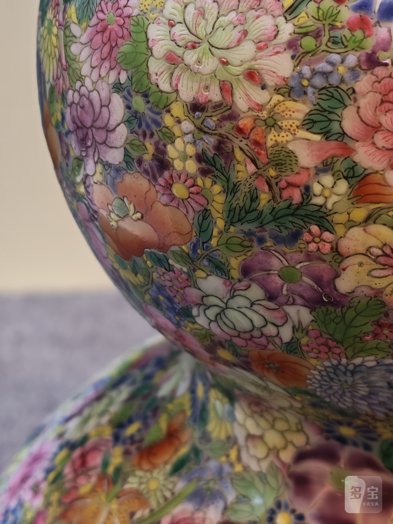 清嘉庆 洋彩万花锦纹葫芦瓶 - 图6